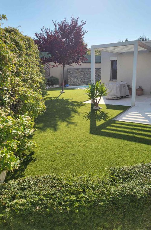 Installazione prato sintetico Ancona